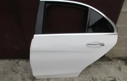 Накладка на дверь задняя левая для Mercedes-Benz C class на фотографиях
