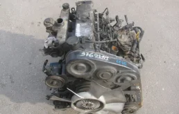 Двигатель для Hyundai Starex на фотографиях